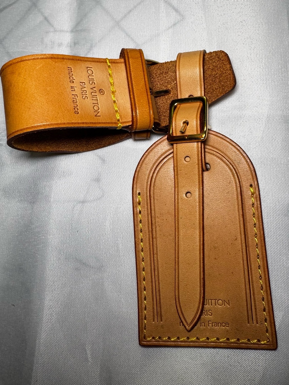 Louis Vuitton Tan Leather Luggage Tag Poignet Belt with Golden Buckle Pre-owned